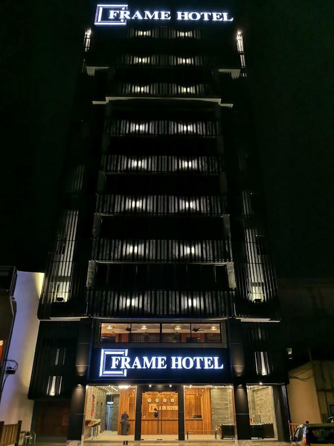 โรงแรมเฟรม จอร์จทาวน์ ภายนอก รูปภาพ